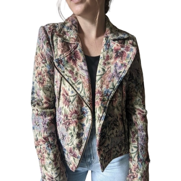 FREE PEOPLE Boho Floral tapestry Lined Moto Crop Jacket Zipper Details US Sz 2 - Picture 10 of 11